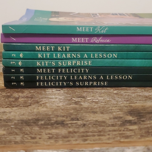 American girl books (set of 8) - Picture 2 of 8